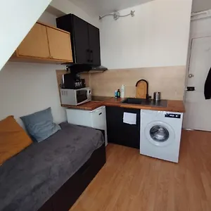 Cosy Studio Village Of Batignolles Paris